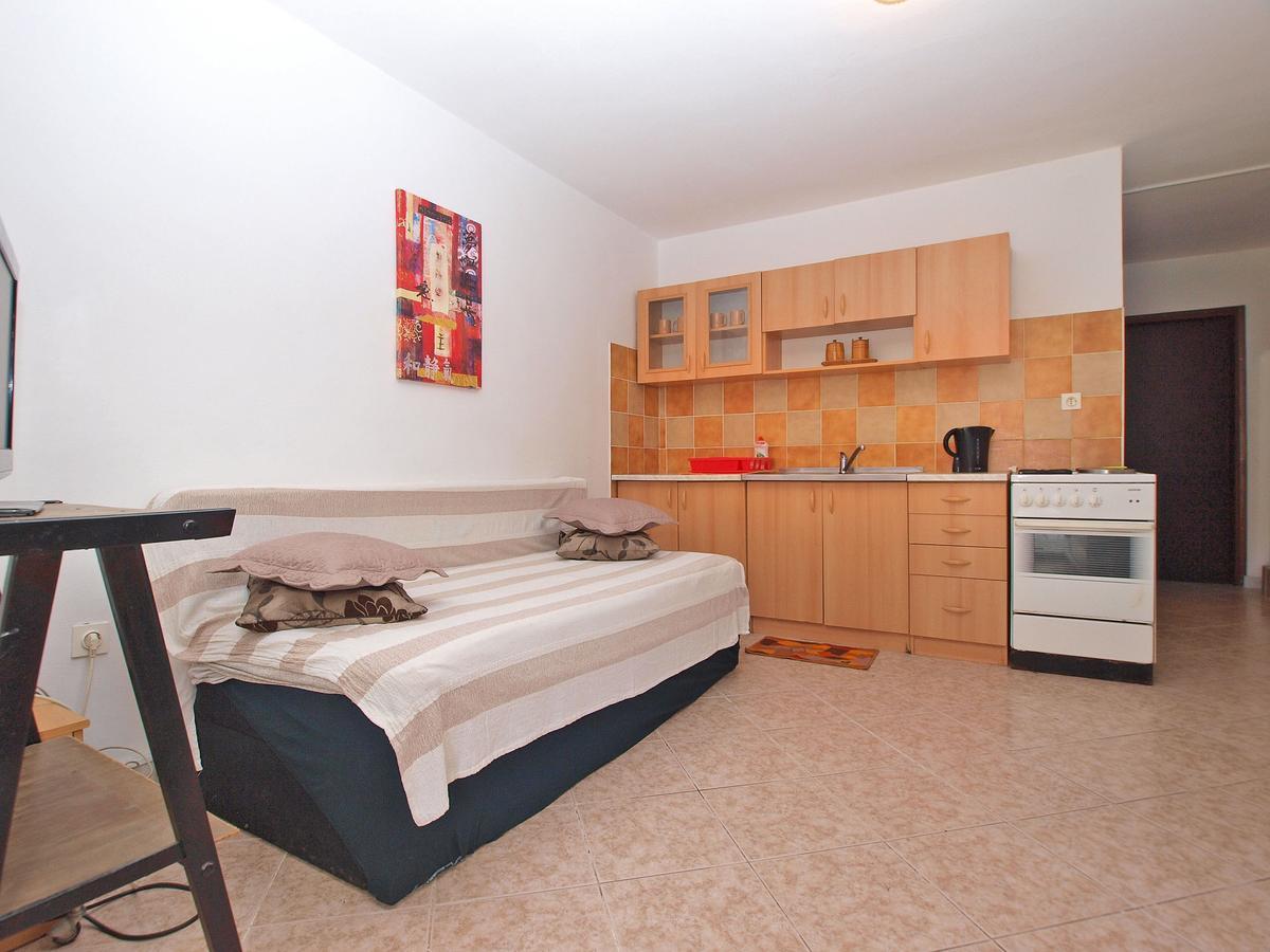 Apartments Bruno 157 พูลา ภายนอก รูปภาพ