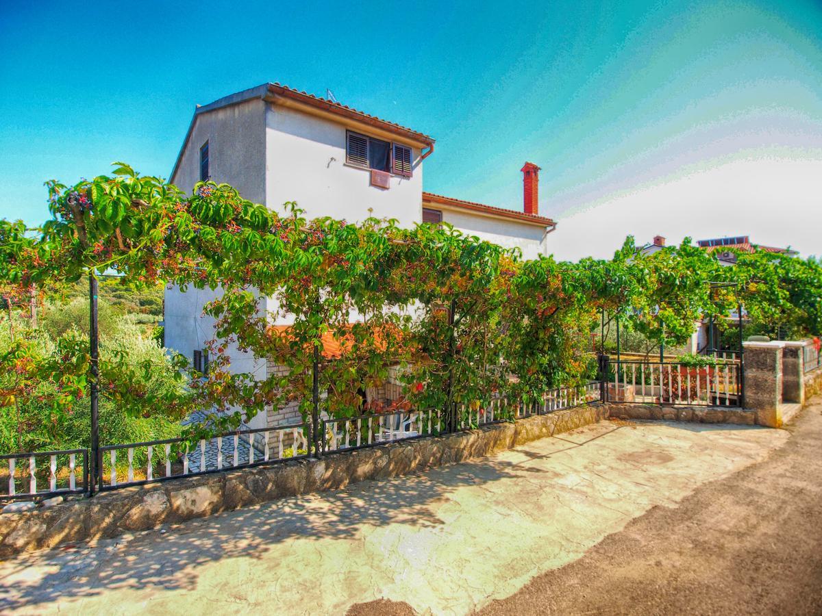Apartments Bruno 157 พูลา ภายนอก รูปภาพ